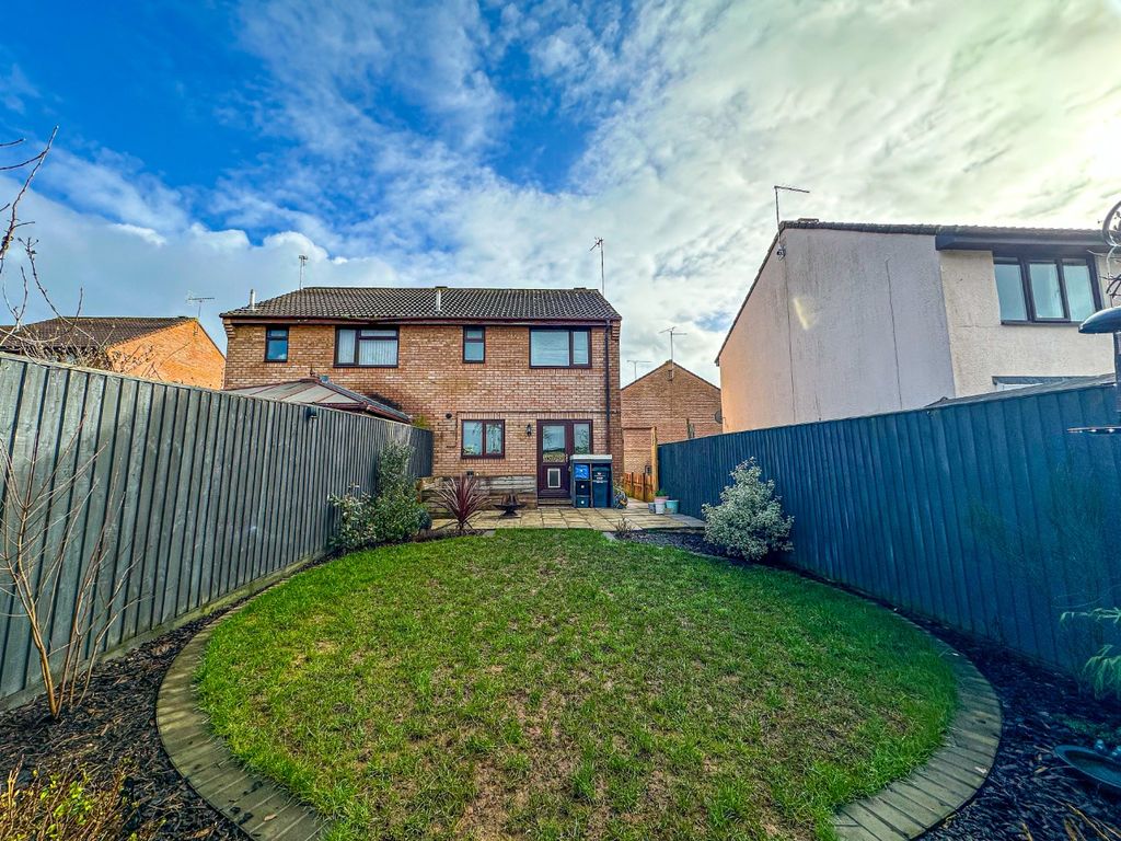 Property photo 2 of 18 4867277