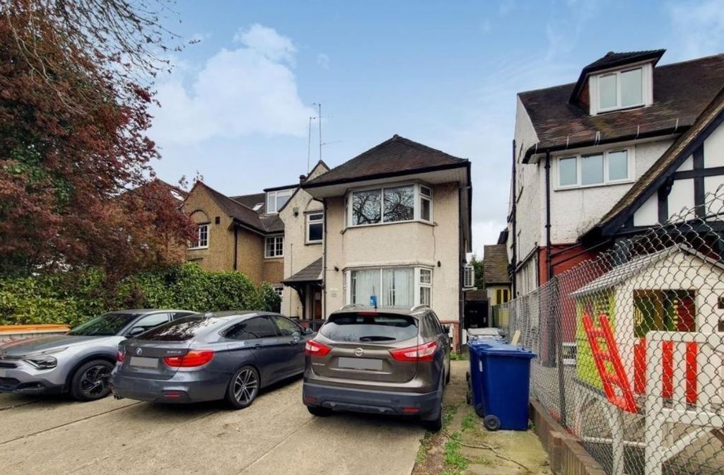 Property photo 2 of 9 Gallery