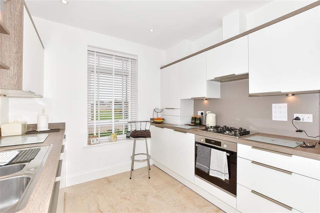 Property photo 1 of 16 Kitchen