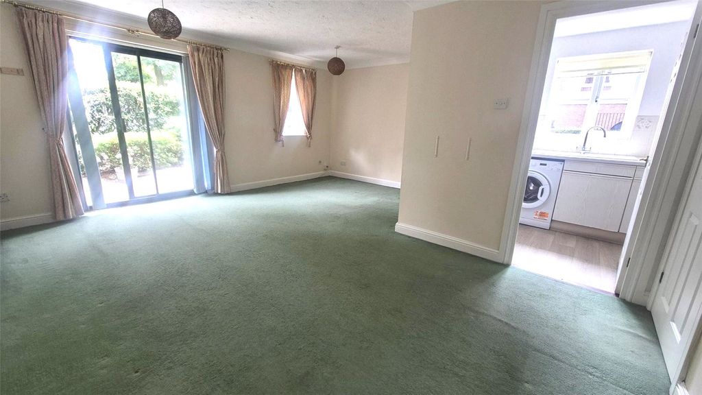 Property photo 3 of 9 Picture No. 26