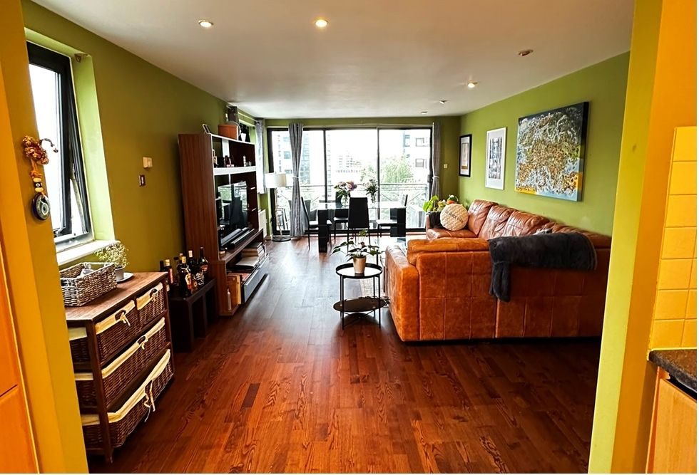 Property photo 2 of 8