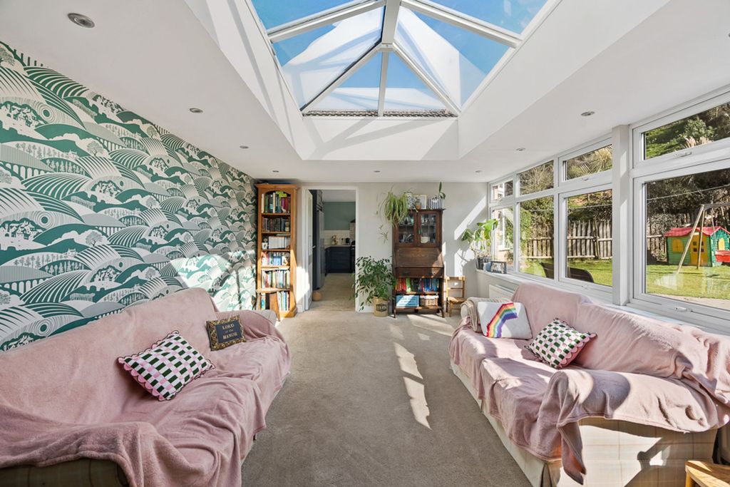 Property photo 2 of 38
