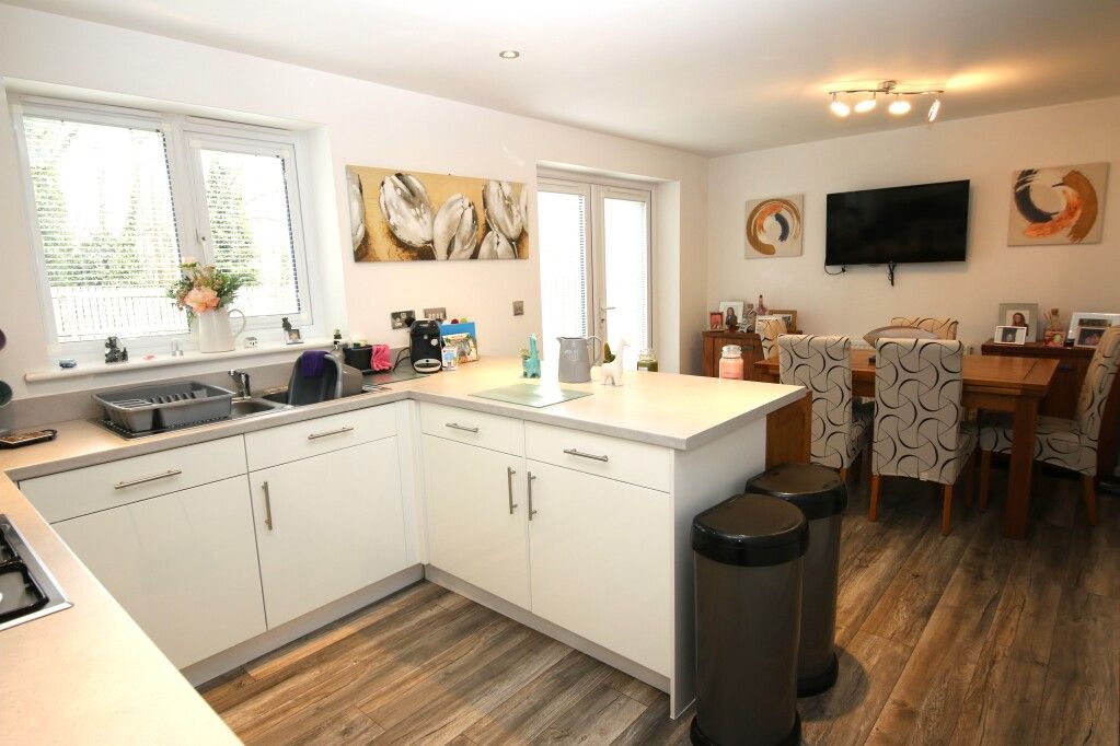 Property photo 2 of 16 Picture No. 03