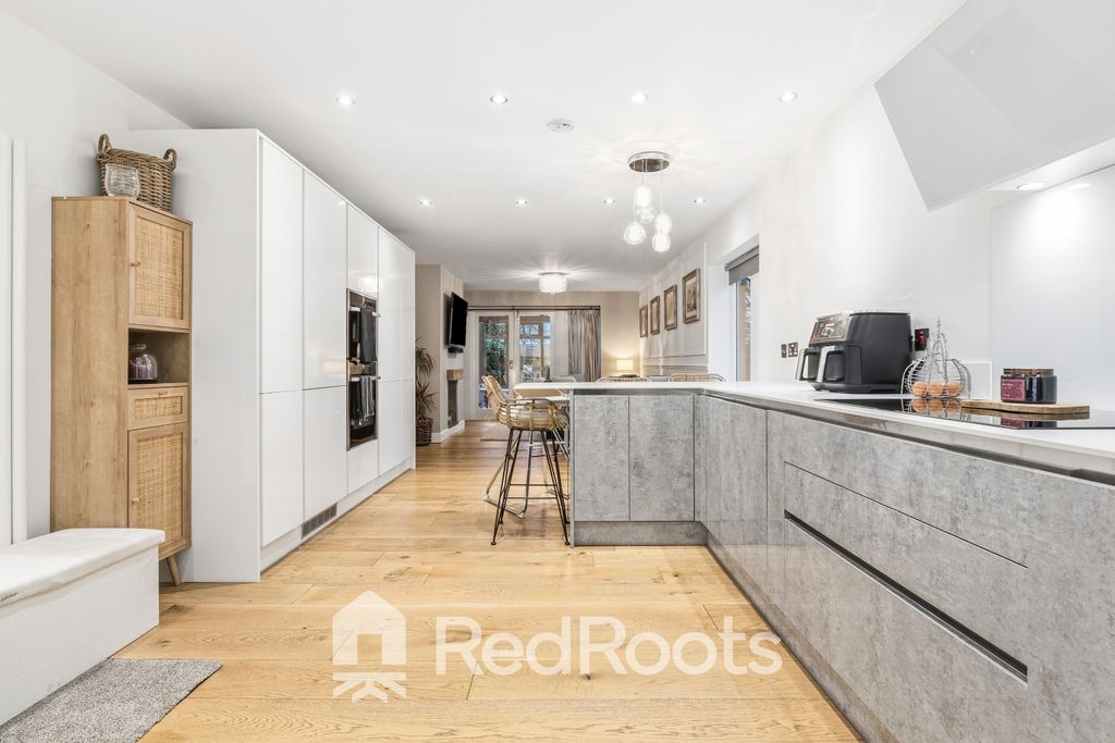 Property photo 1 of 27 4728393