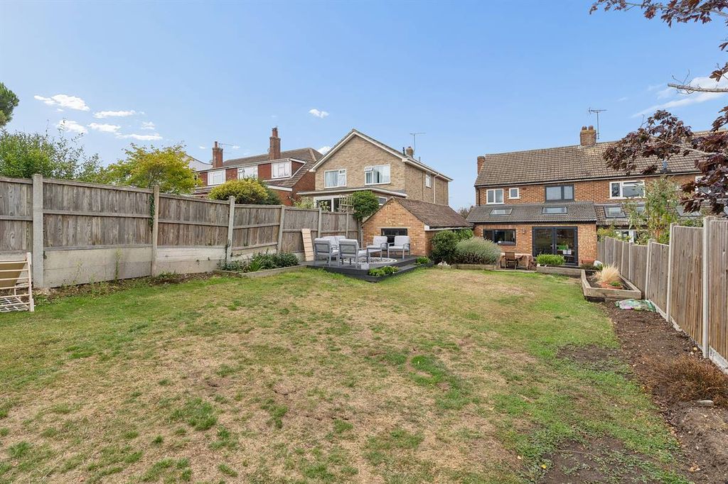 Property photo 3 of 23