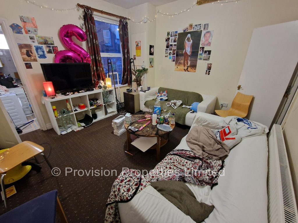 Property photo 1 of 10 Photo