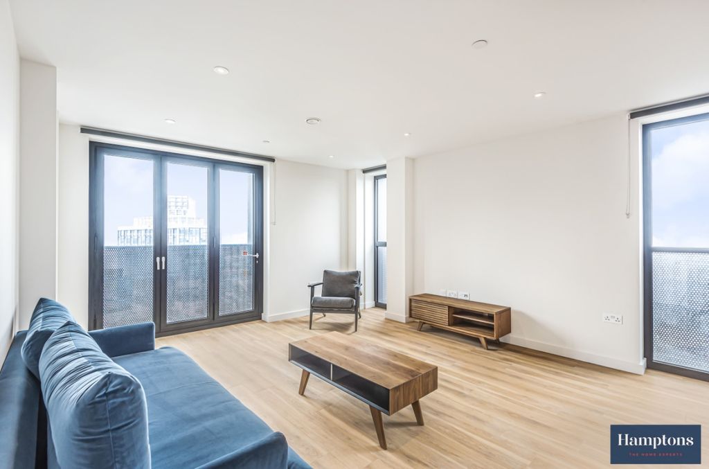 Property photo 1 of 13 1002A (2)