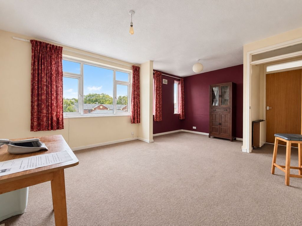 Property photo 3 of 7