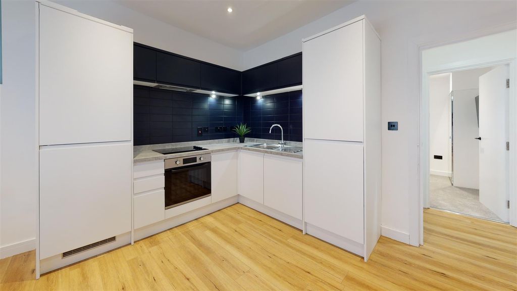 Property photo 1 of 11 Flat-4-1-Northcote-Street-Kitchen.Jpg