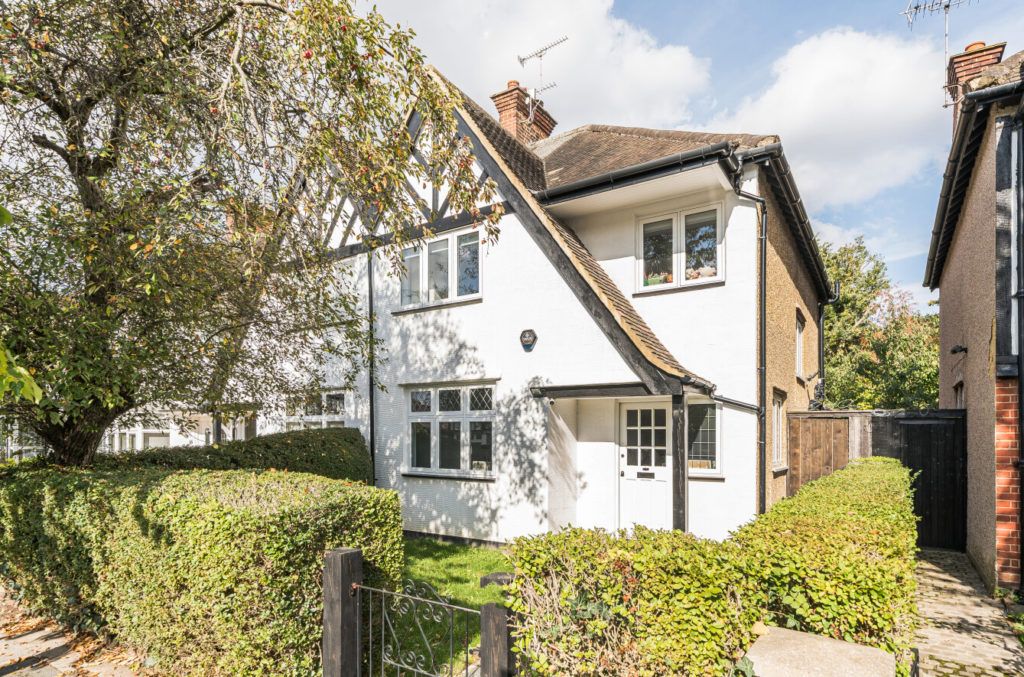 Property photo 1 of 16