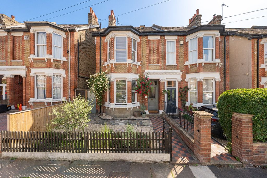 Property photo 1 of 14 5165452