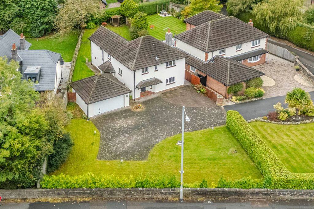 Property photo 1 of 41