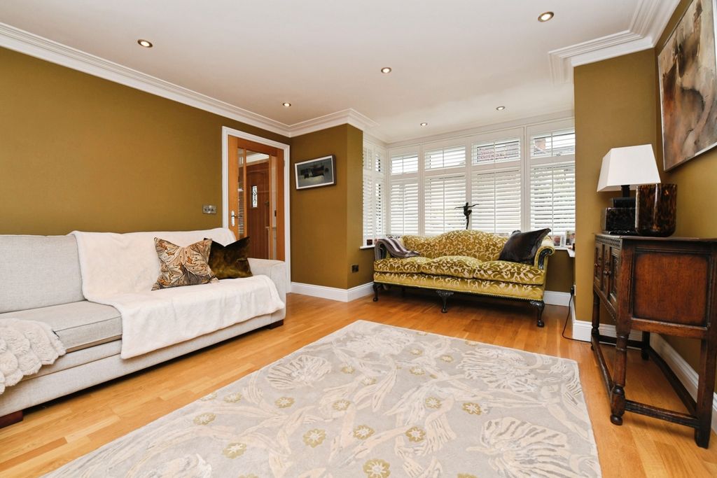 Property photo 2 of 15 Internal