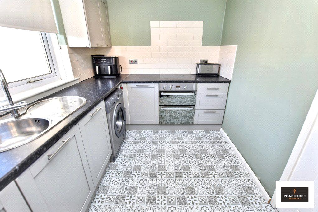 Property photo 2 of 20 Picture No. 06