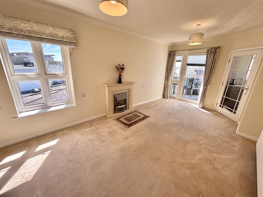 Additional image 9 of 1 bed flat for saleNarrowcliff, Newquay TR7