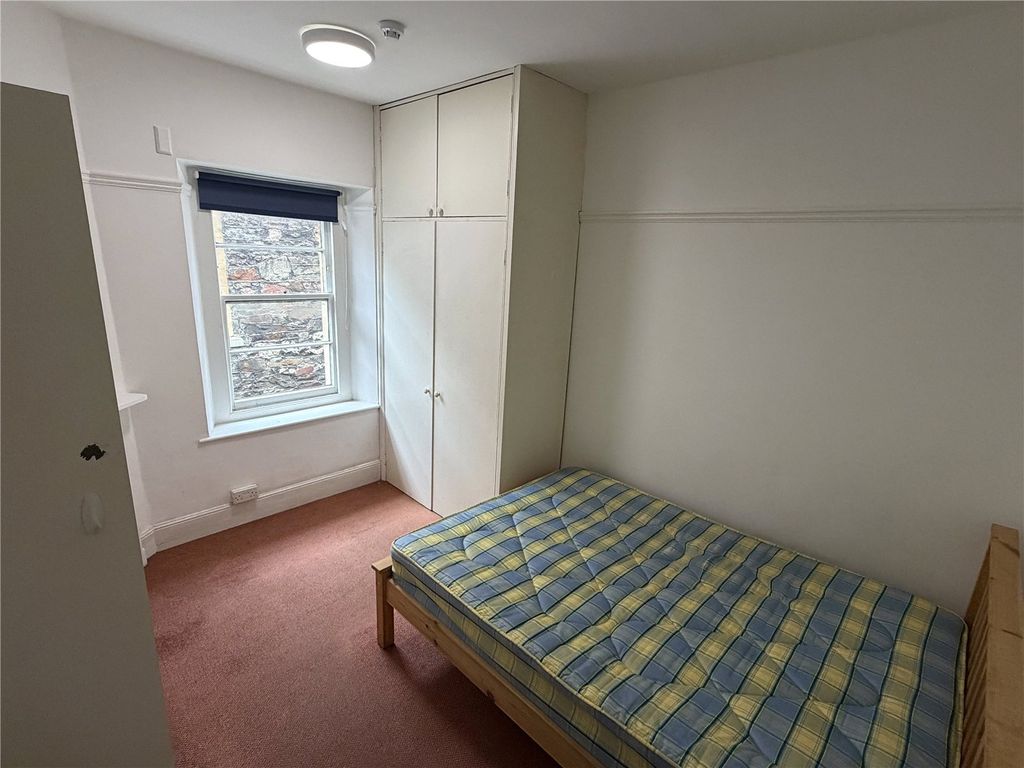 Property photo 3 of 4 Picture No. 06