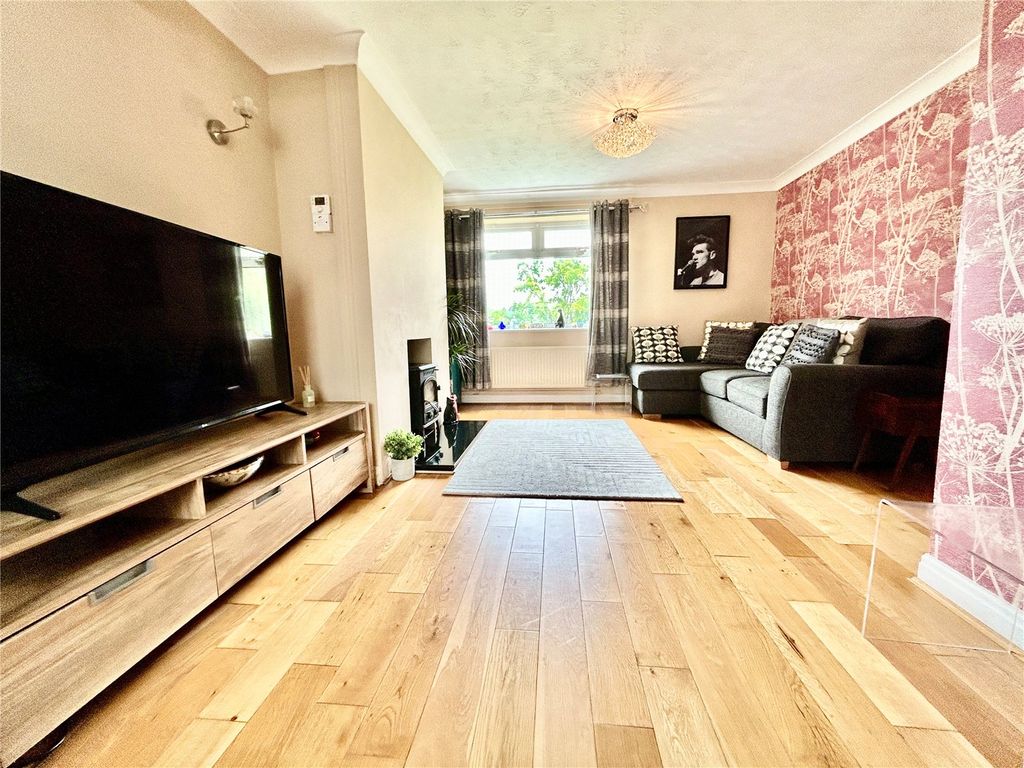 Property photo 3 of 21 Picture No. 11