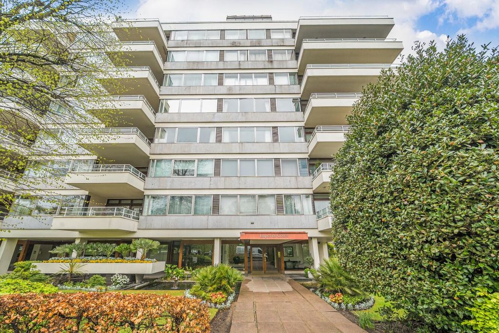 Property photo 3 of 12 Picture 3