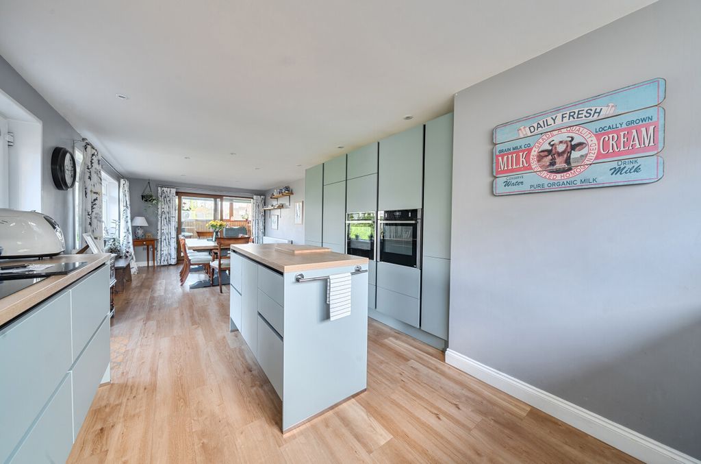 Property photo 3 of 22 1429437-16-69B432...