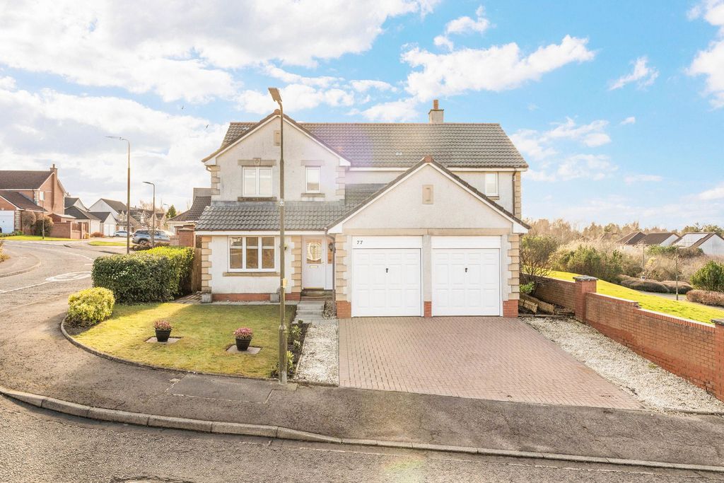 Property photo 1 of 60 Front View