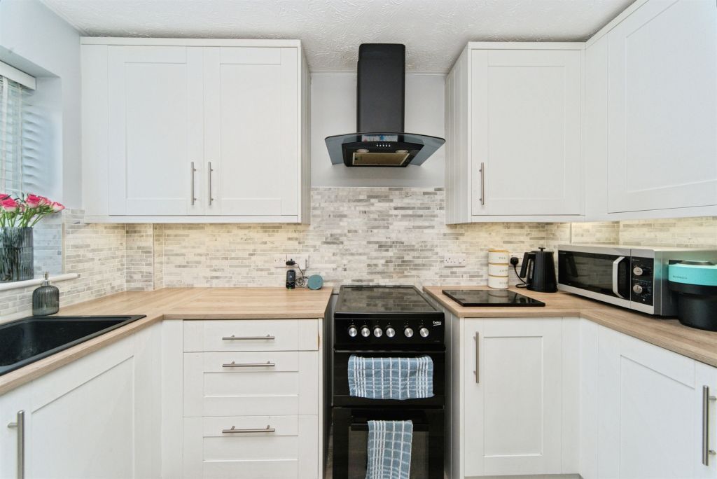 Property photo 2 of 15