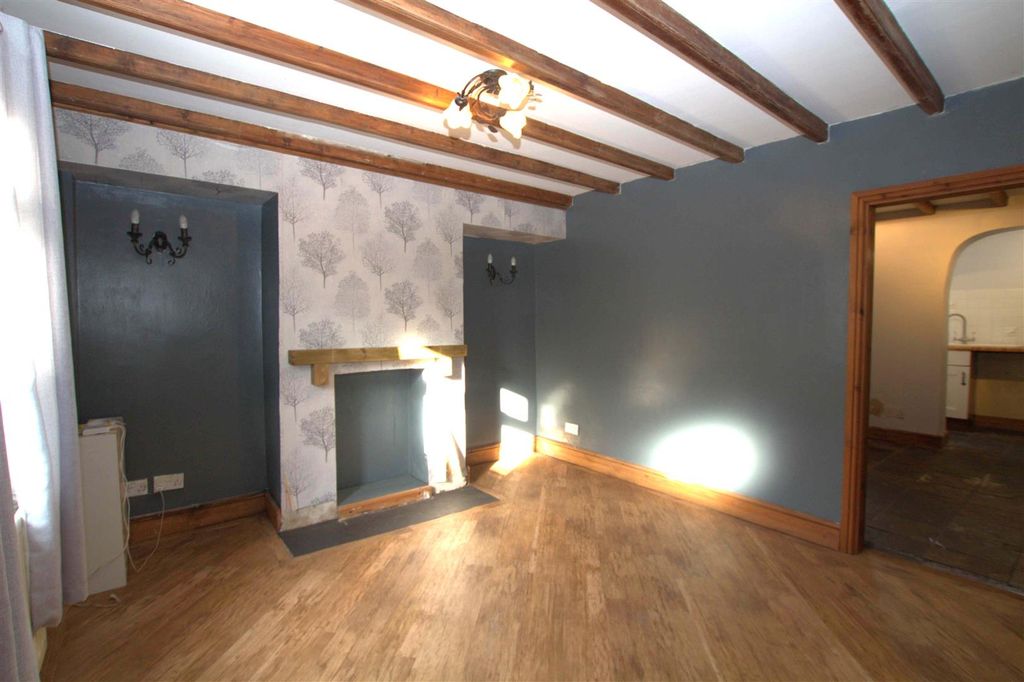 Property photo 2 of 6 Living Room