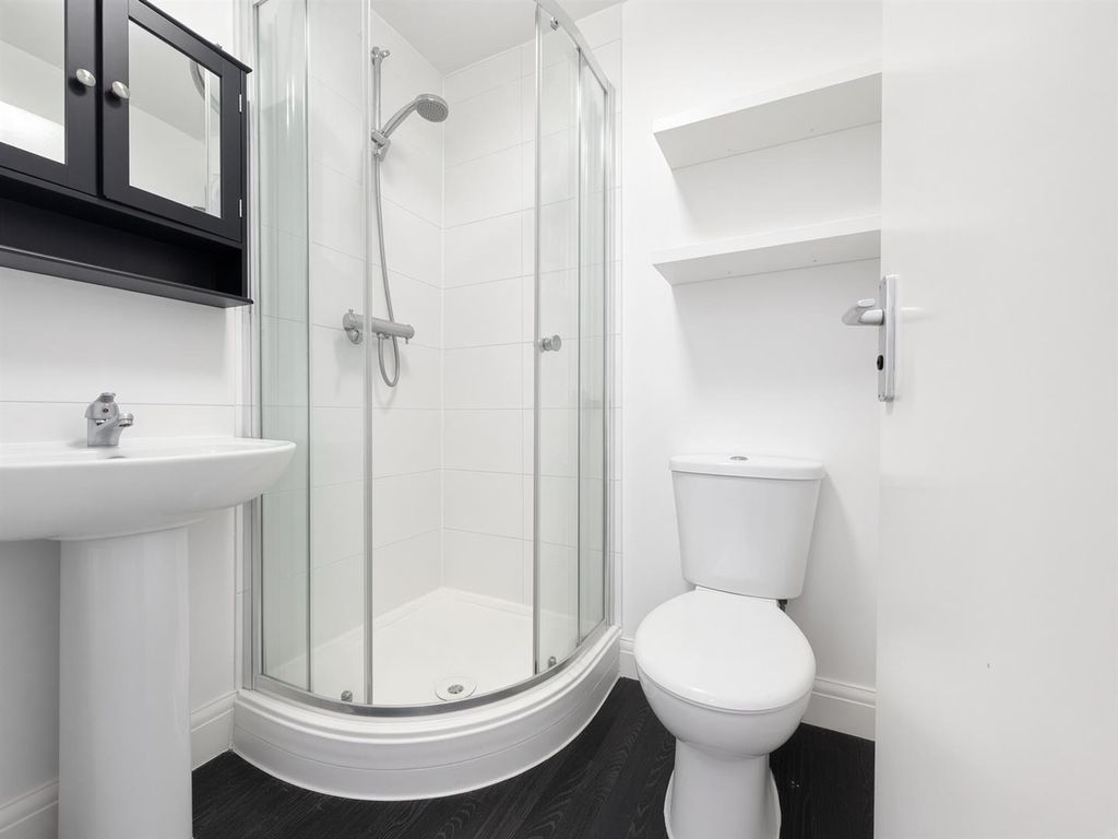Property photo 3 of 6 Shower.Jpg