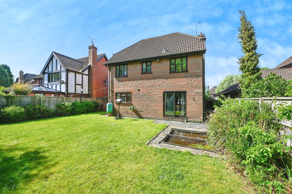 Property photo 2 of 19