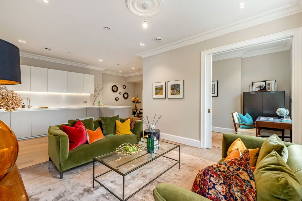 Property photo 1 of 22 Open Plan Living