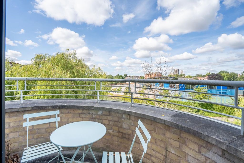 Property photo 1 of 15 Rh-7.Jpg