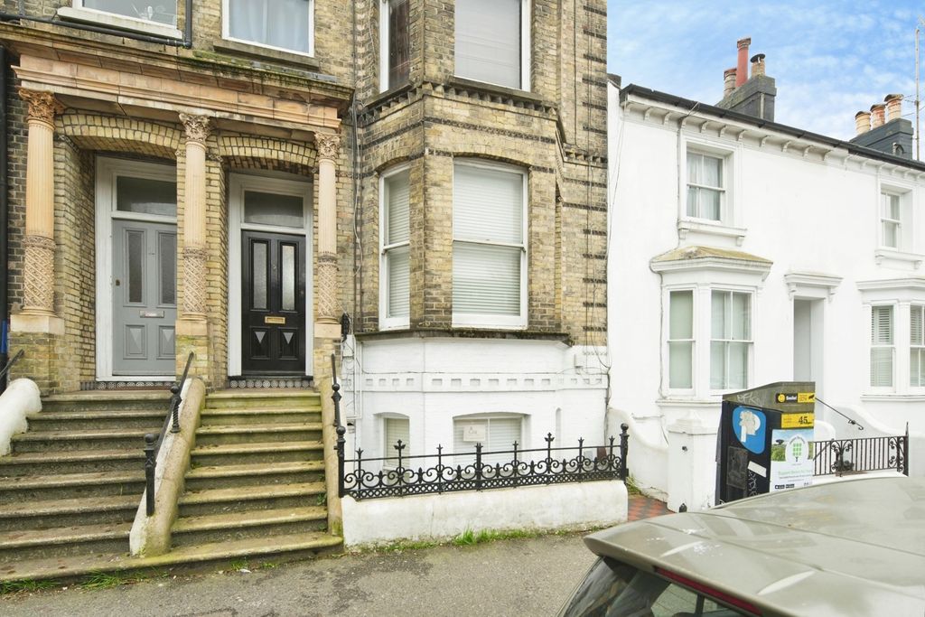 Property photo 1 of 18 Pbox-Img.Jpg