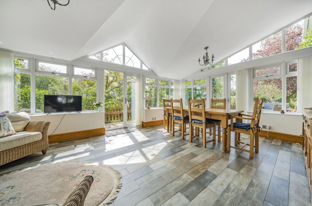 Property photo 3 of 32 1121324 (12)