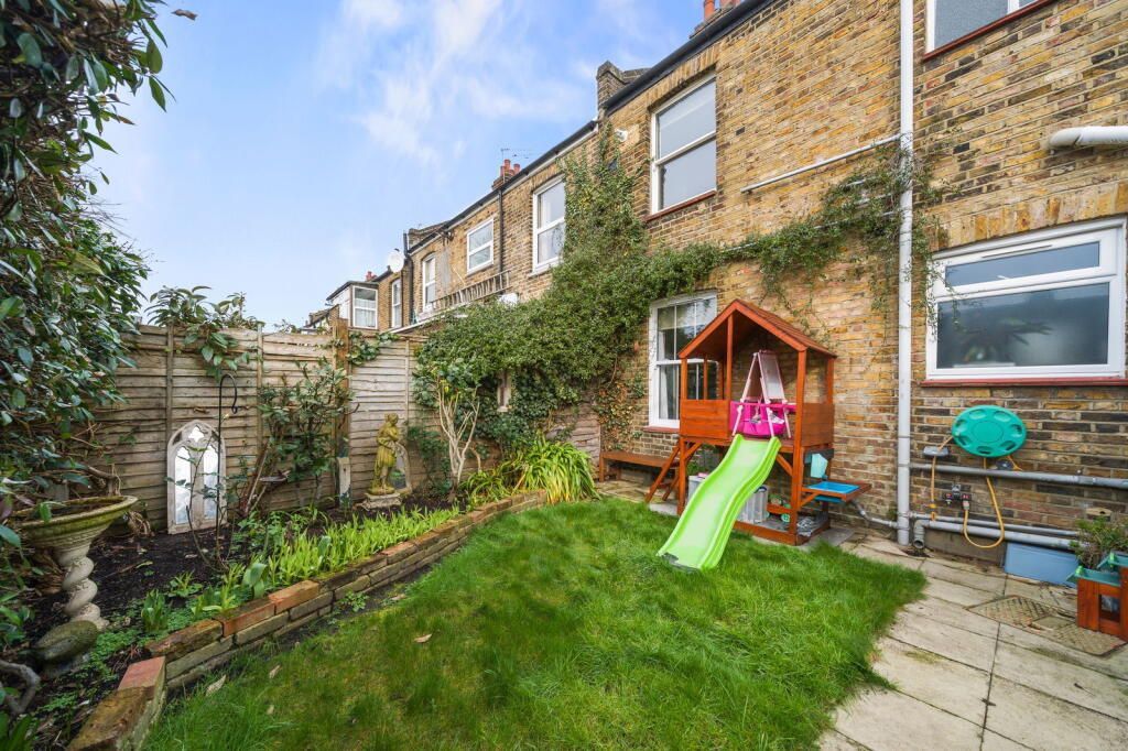 Property photo 2 of 14