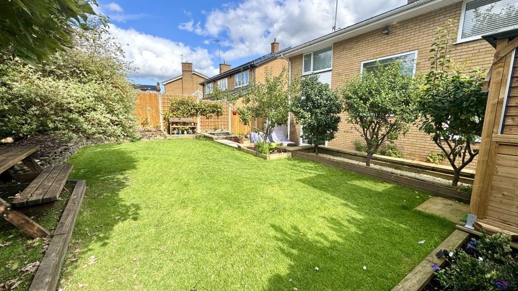 Property photo 2 of 19