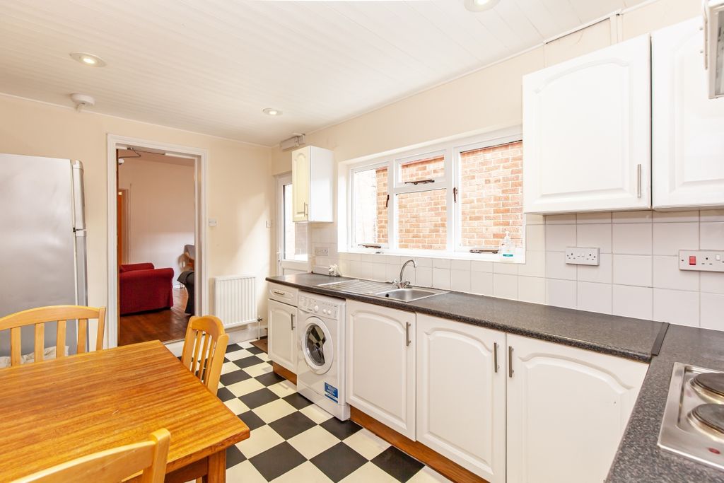 Property photo 2 of 13 166060