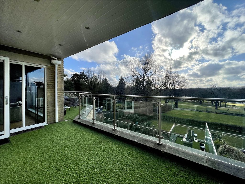 Additional image 9 of 3 bed flat to rentMurano House, 389 Cockfosters Road, Hadley Wood, Hertfordshire EN4