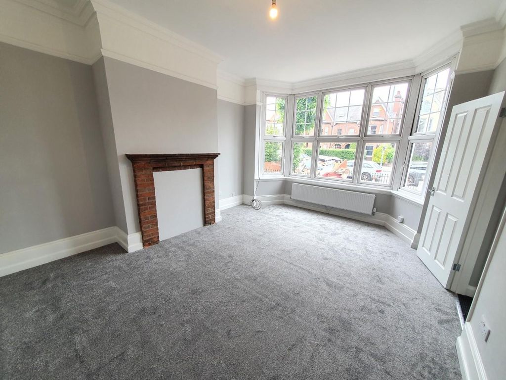 Property photo 2 of 7 5.Jpg