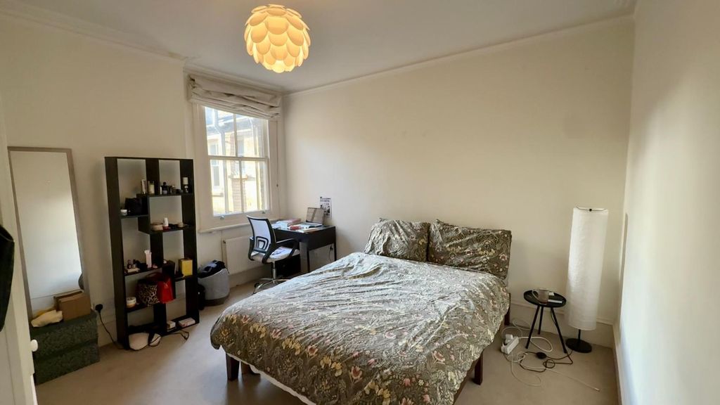 Property photo 2 of 6 Bedroom 1.Jpeg