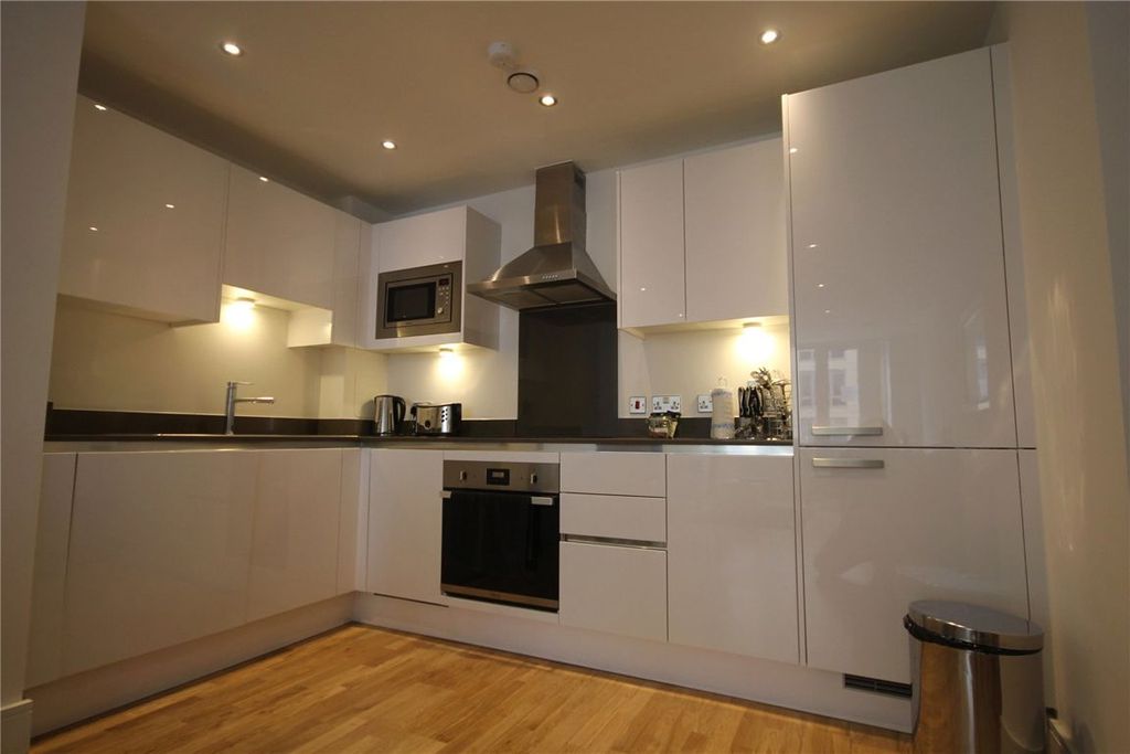 Property photo 3 of 5
