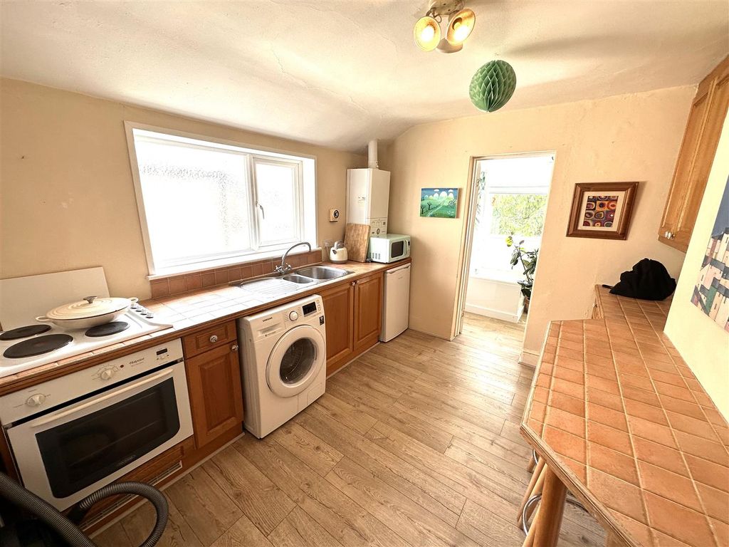 Property photo 2 of 5 Kitchen.Jpg