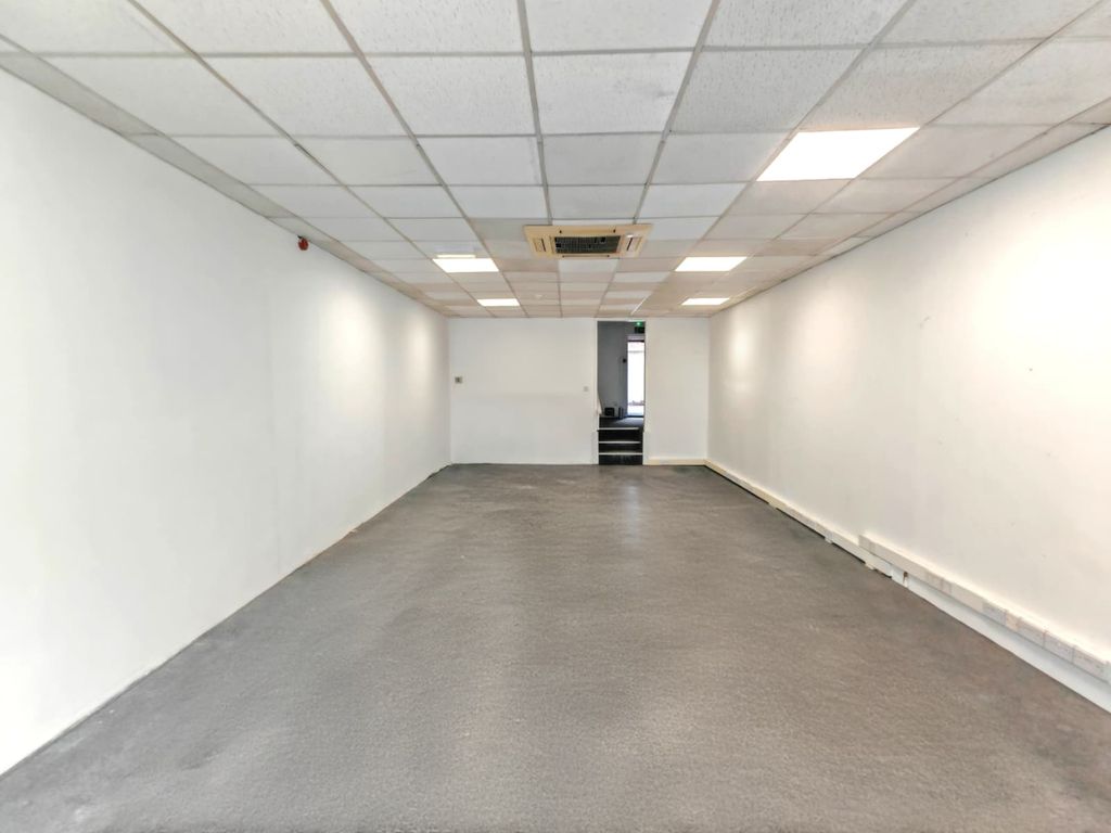 Property photo 2 of 3