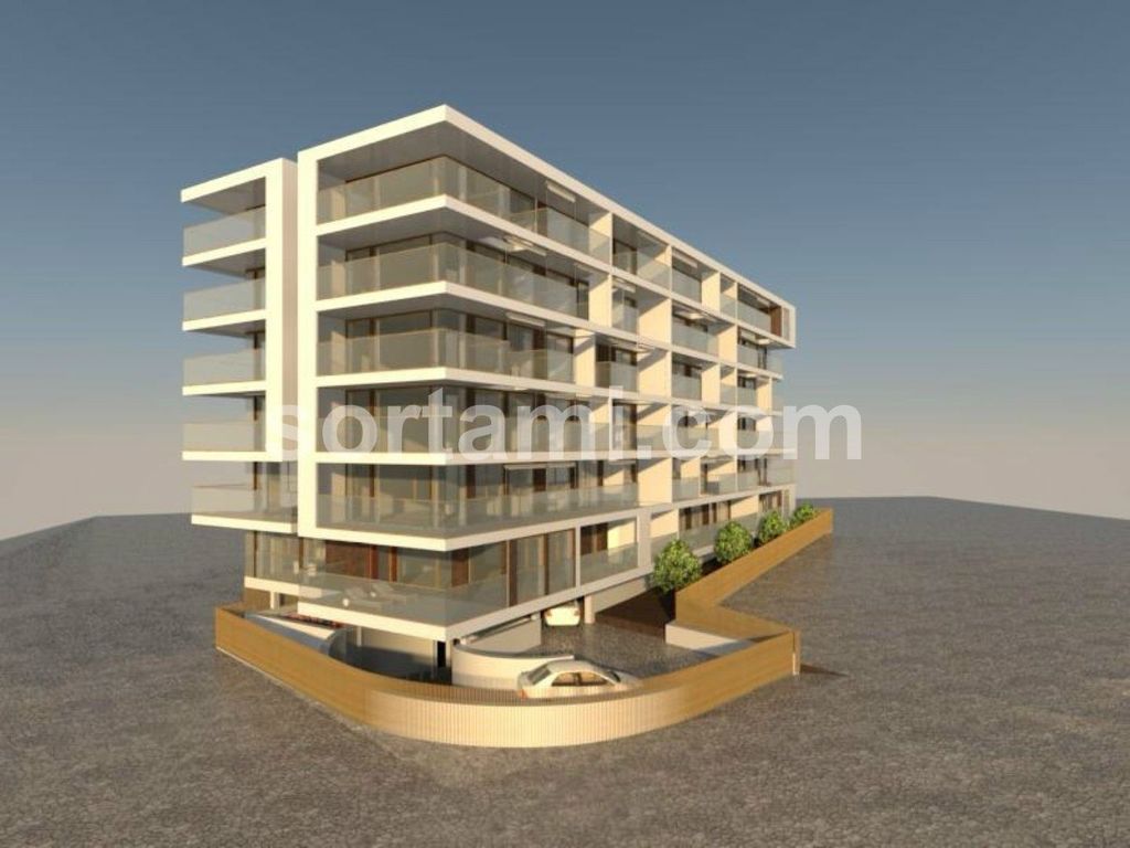 Property photo 3 of 18