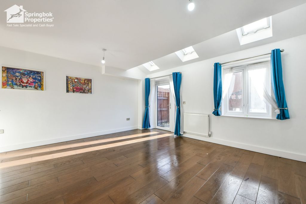 Property photo 2 of 18 Image 1