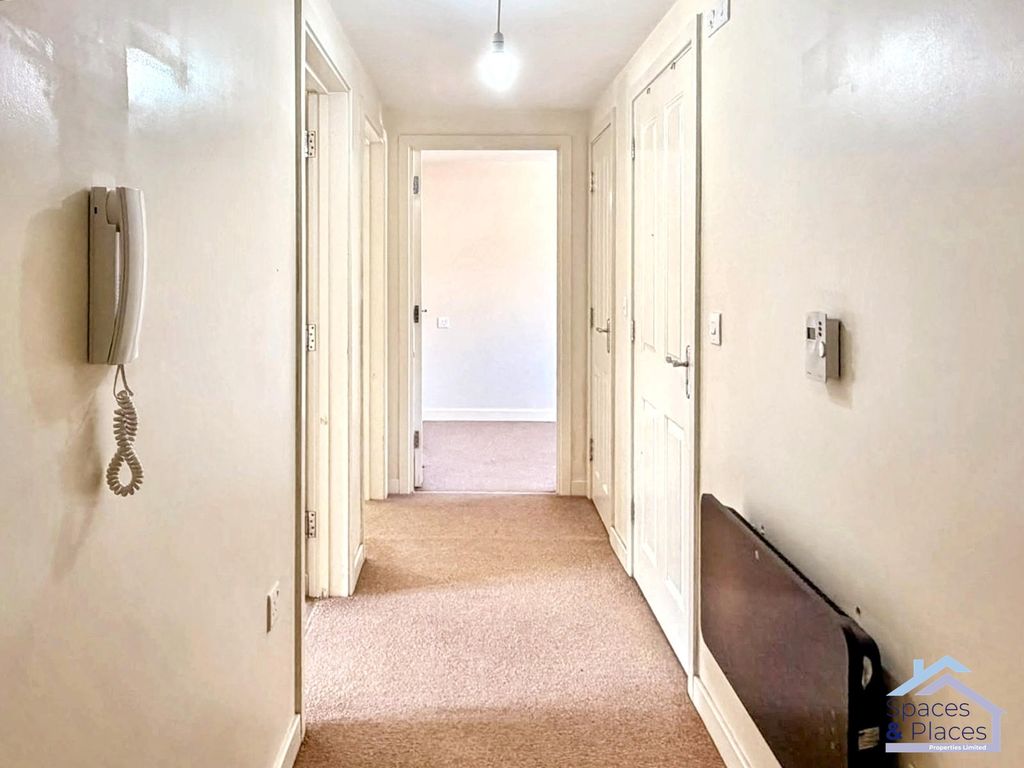 Property photo 3 of 6