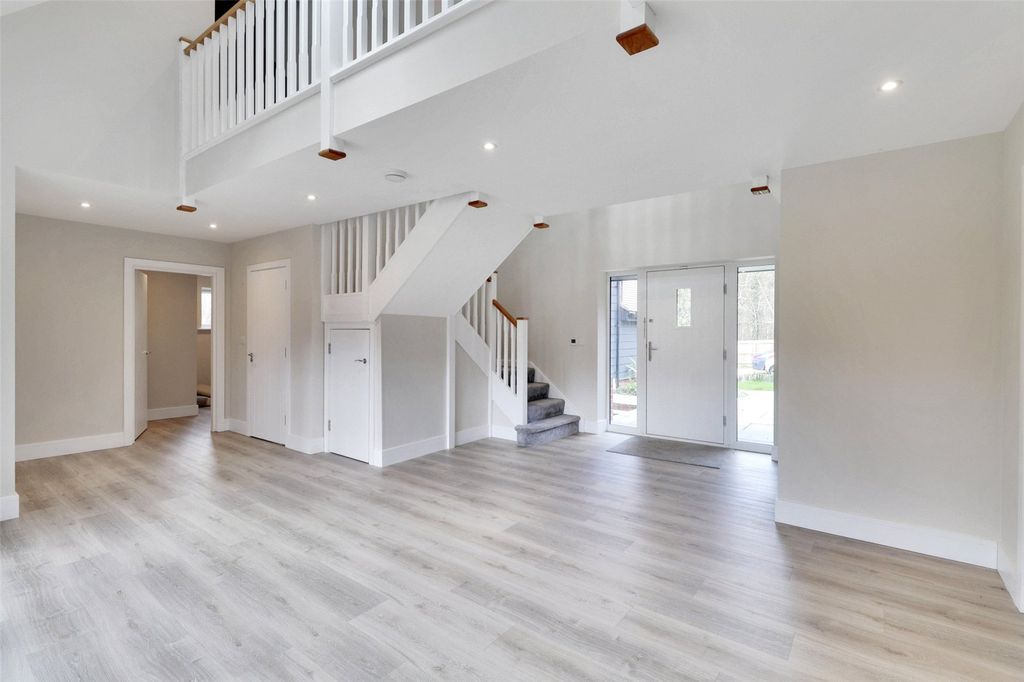 Property photo 2 of 21 Reception Hall