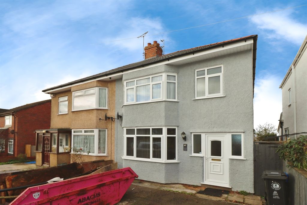 Property photo 1 of 17