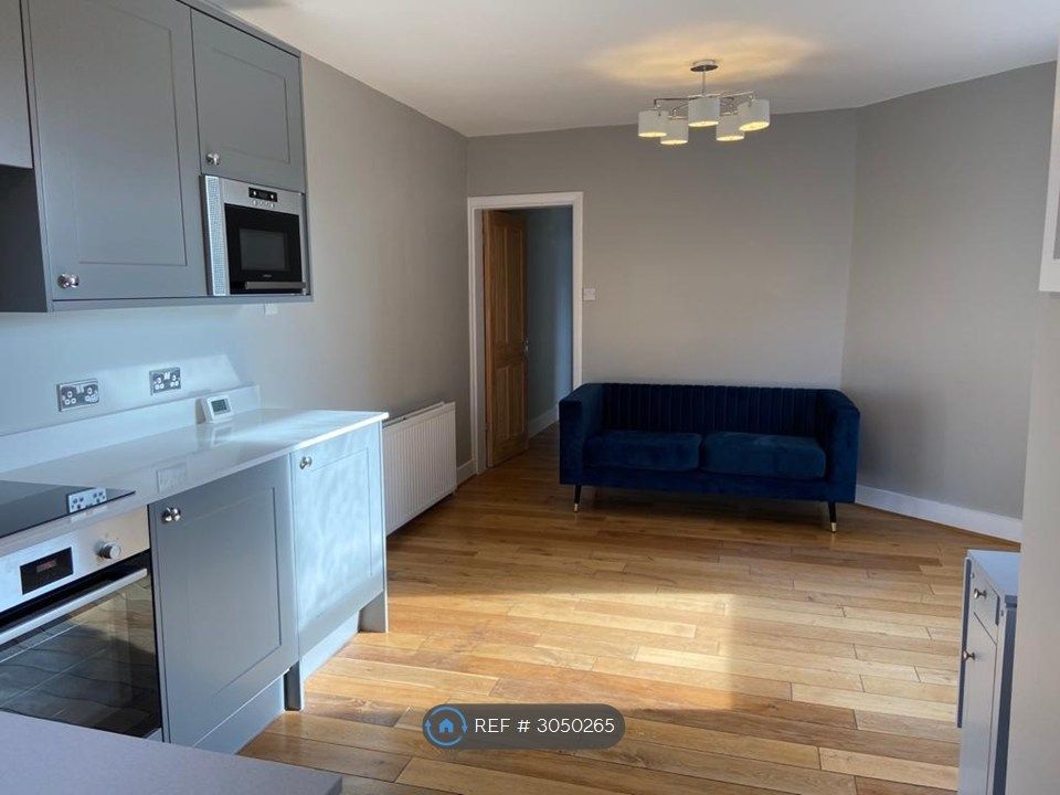 Property photo 2 of 3