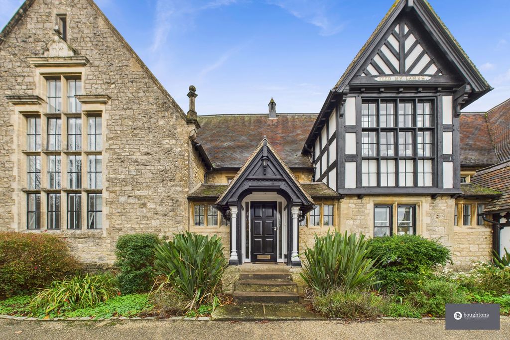 Property photo 1 of 22