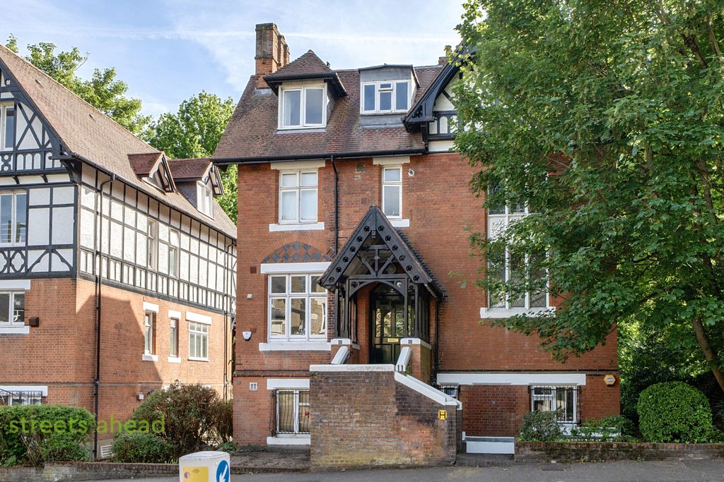 Property photo 1 of 18 5d8Ebef4-4cc9-4Ae...