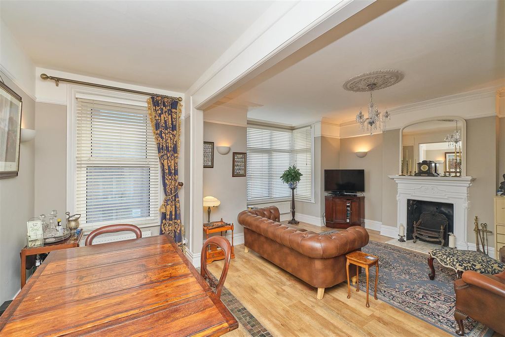 Property photo 2 of 16 Reception Room
